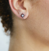 kai star single stud clear