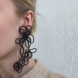 Blomster earrings black