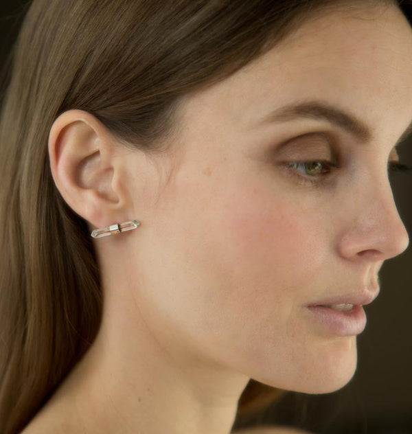 Balance single earring