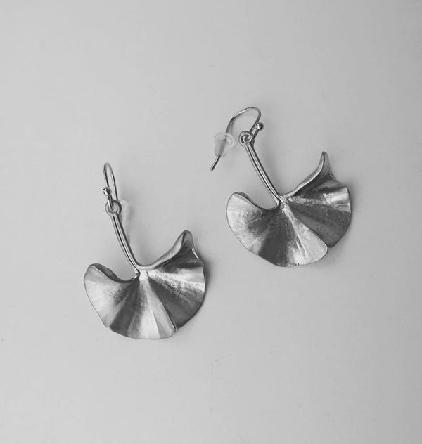 Ginko Satin earrings silver