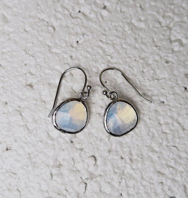 Teardrops silver white opal