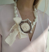 Evelina necklace white