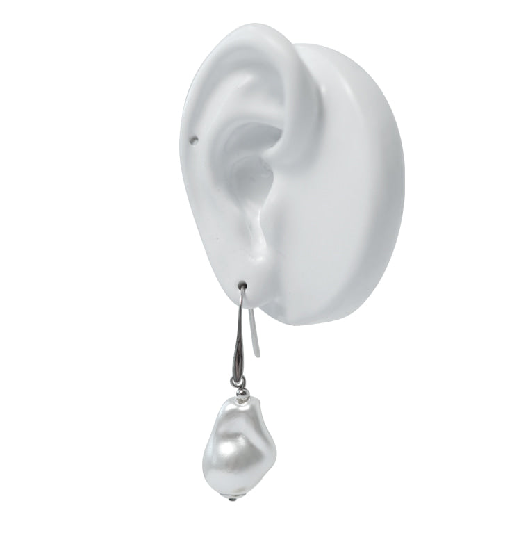 Evgenia shell earrings white