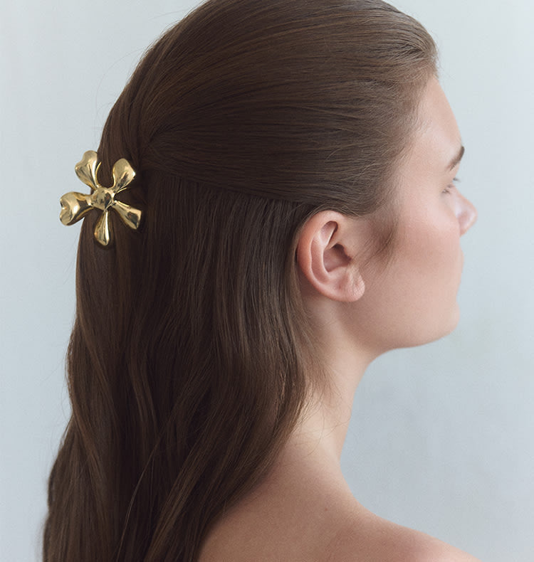 Flower hair clip gold