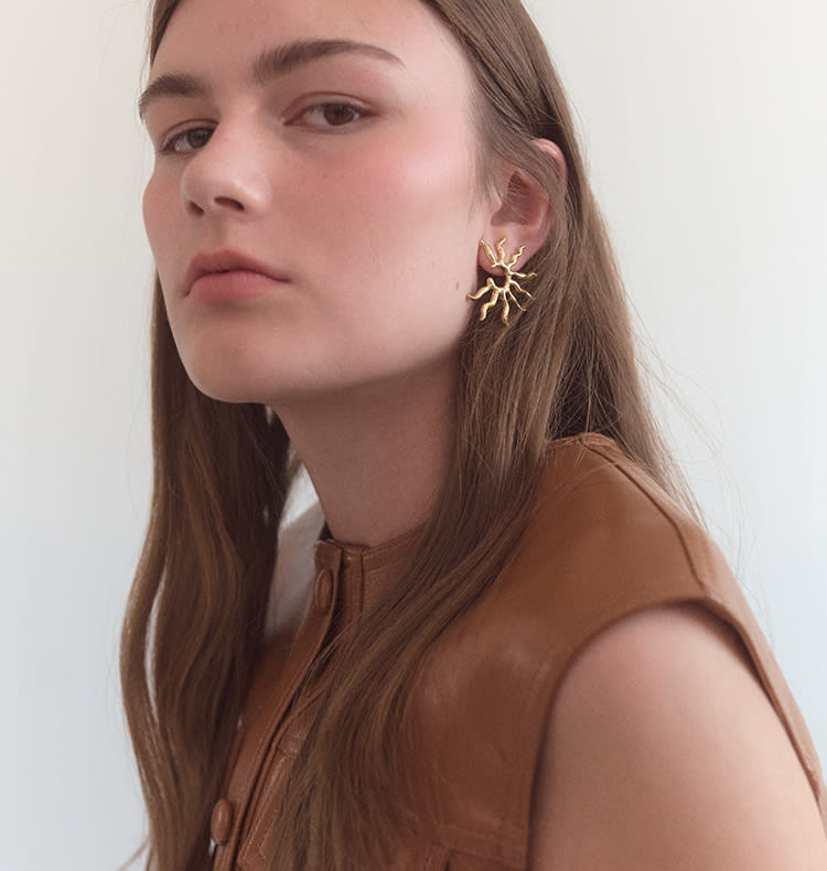Lara earrings gold