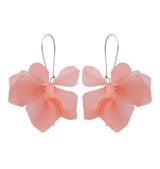 Petal earrings light pink