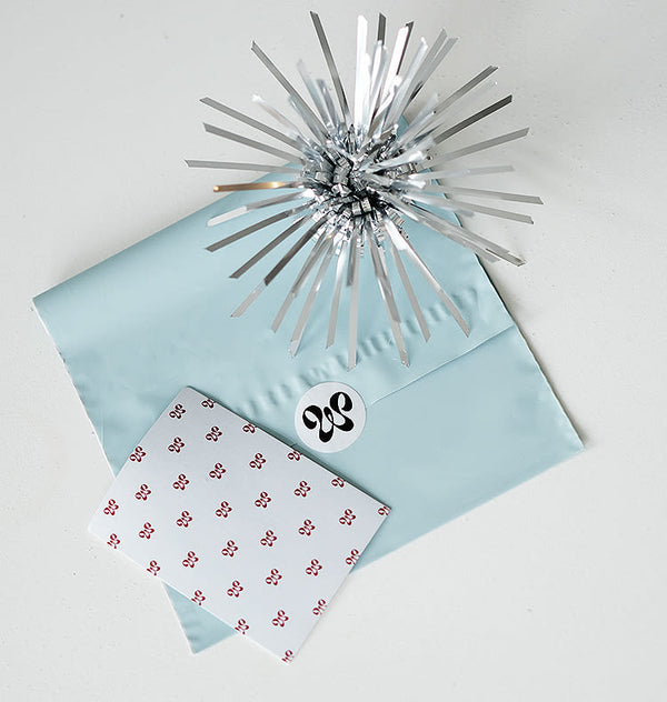 Blue gift wrapping small