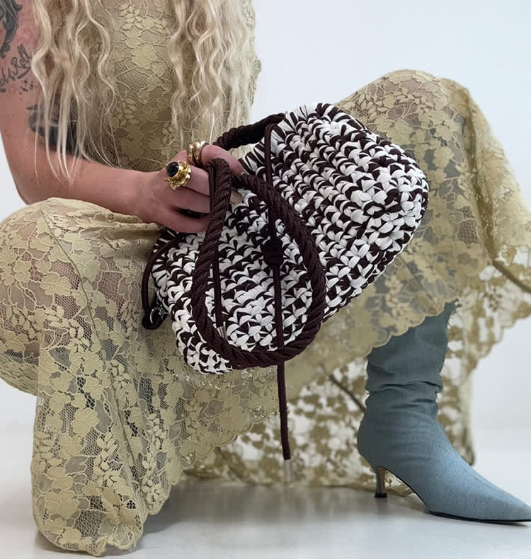 Amanda knitted bag brown/white