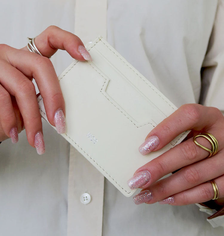 card wallet cream