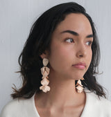 Flake earrings warm white