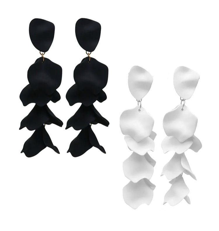 Flake earrings bundle white & black