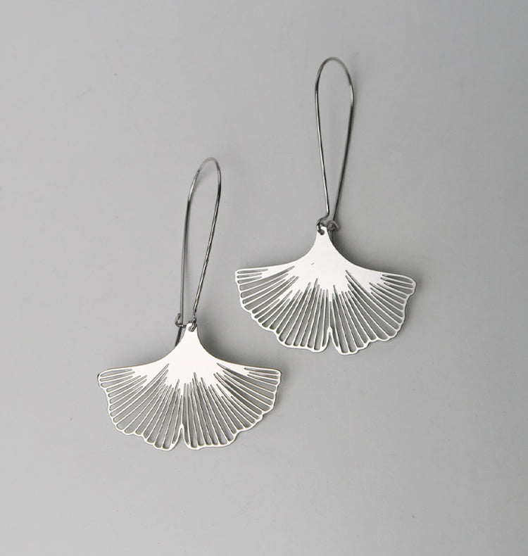 Ginko earrings silver light