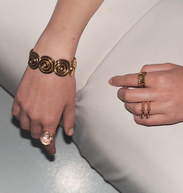 Veronika bracelet gold