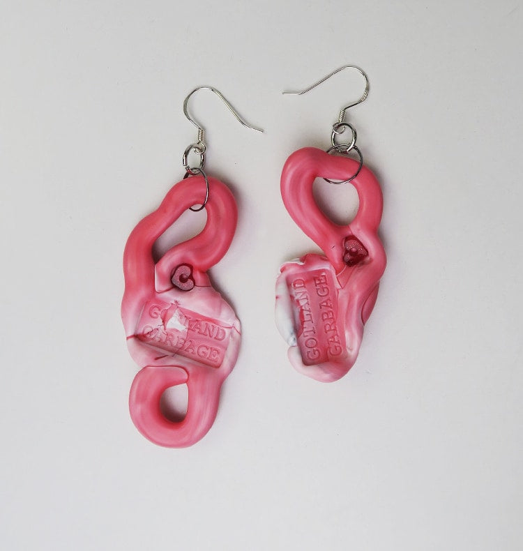 Love earrings pink