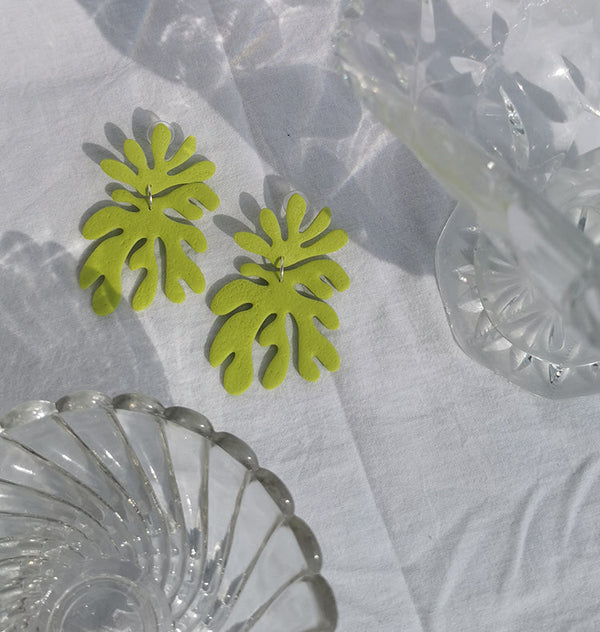 Pippi earrings toxic green