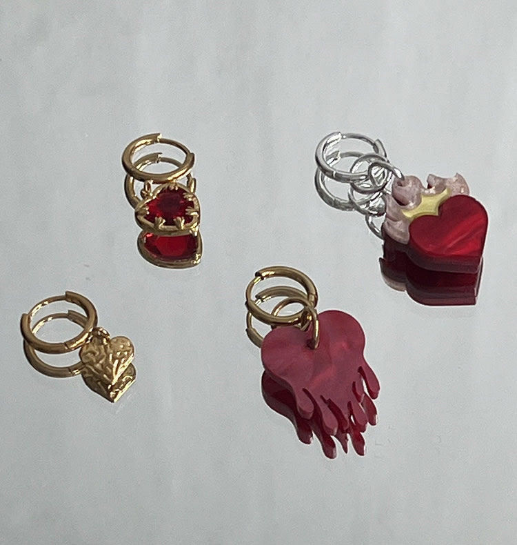 Melting heart single earring gold