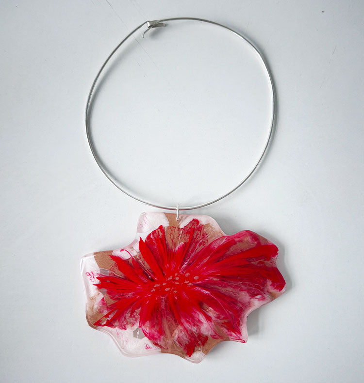 Hibiscus necklace red