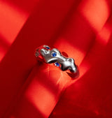 Wobble ring with crystals blue