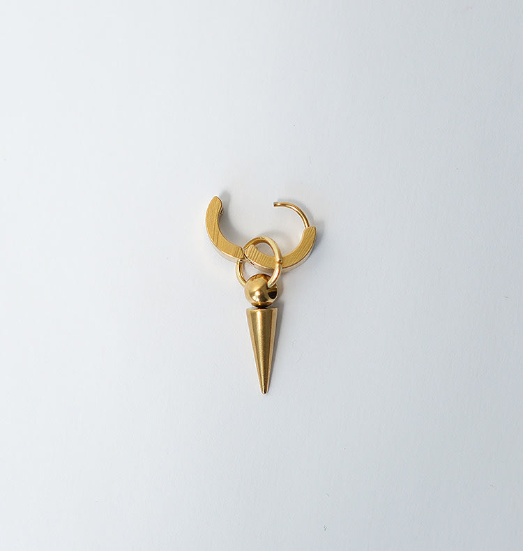 Kim chunky short single earring gold