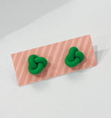 Knutar small earrings green och form