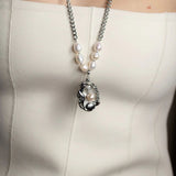 La Deesse Pearl Necklace