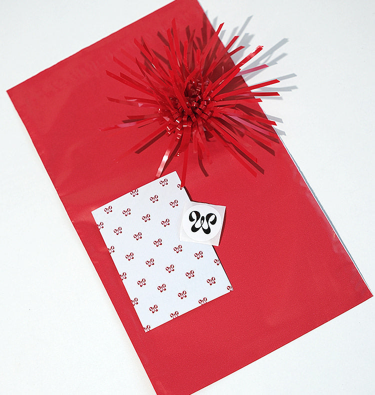 Red gift wrapping small