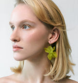 Petal earrings light green