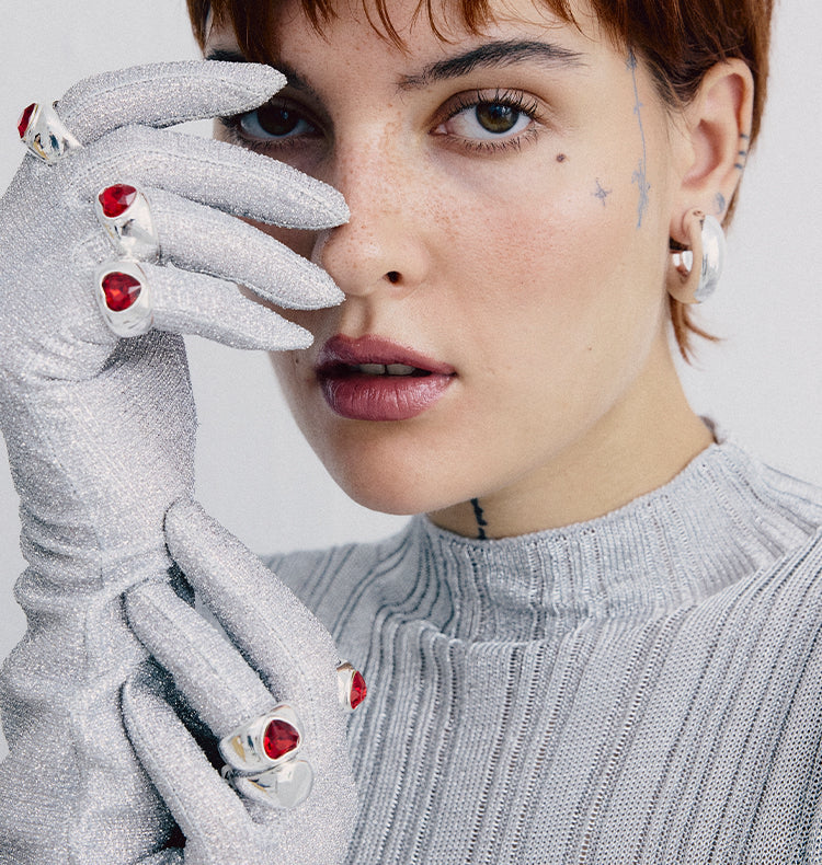 Red amore ring silver