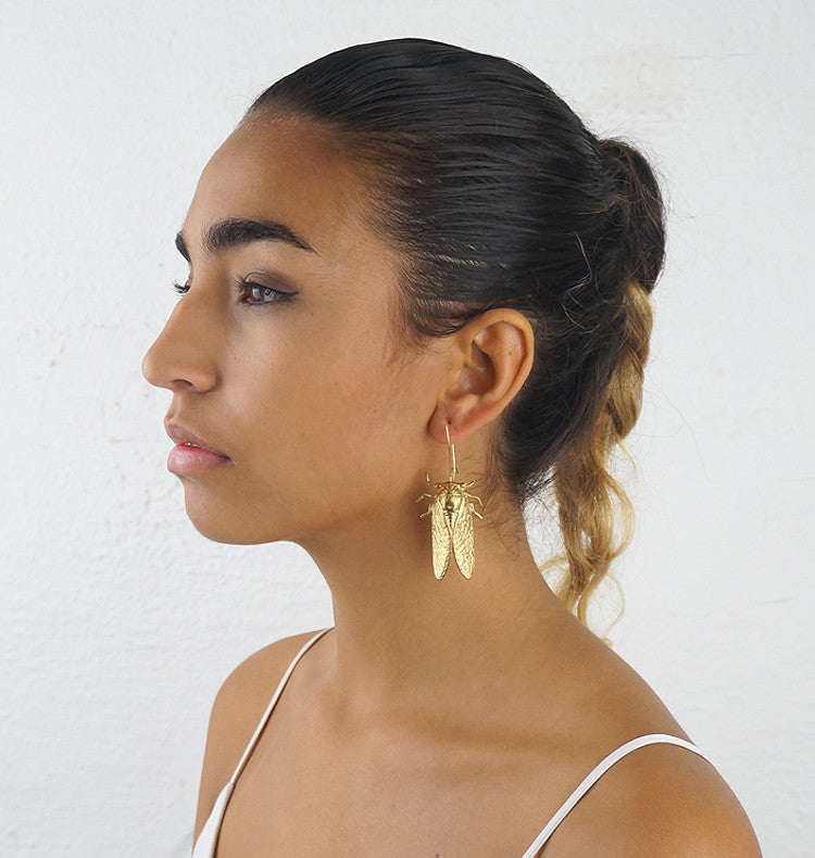 Cicada single earring brass