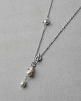 SHE pearl necklace