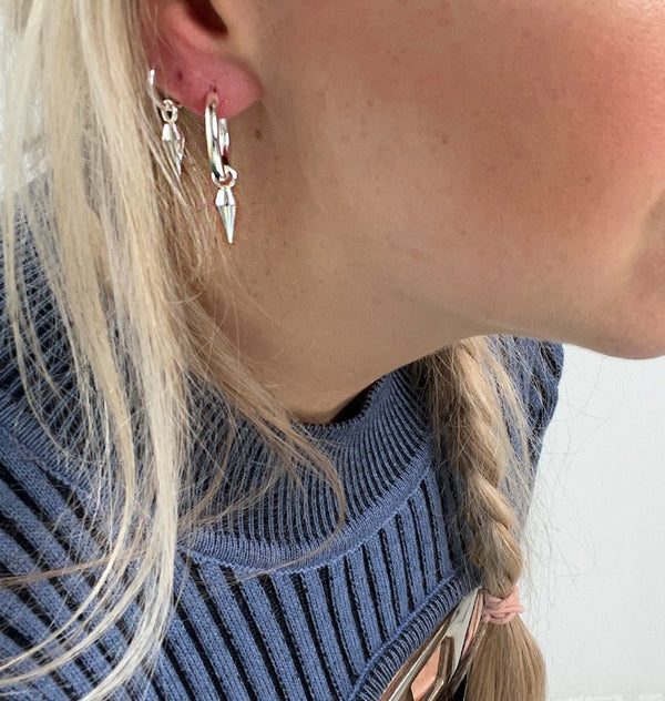 siri single earring silver