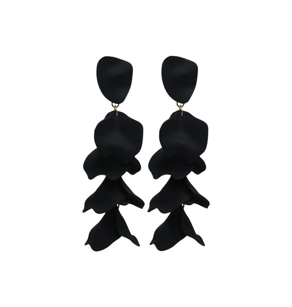 Flake earrings black