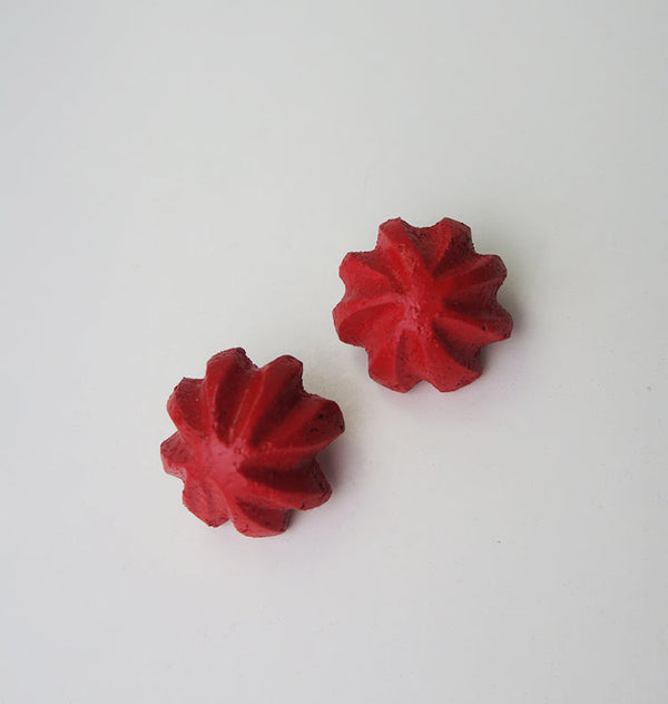Floating Flower earring red