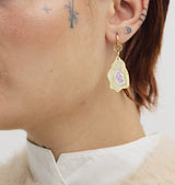 Oyster yellow single earring