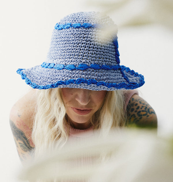 sunny bucket hat blue